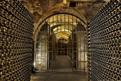 Na adega da Segura Viudas