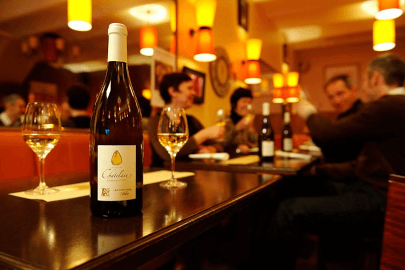 Eine Flasche Chatelain bringt Frische in den Abend