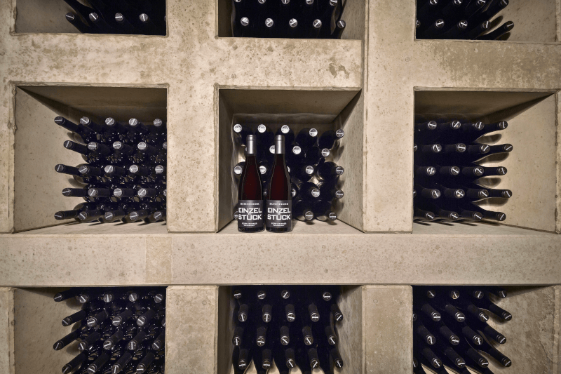 Markus Schneider Einzelstueck im Keller Markus-Schneider-Einzelstueck-im-Keller