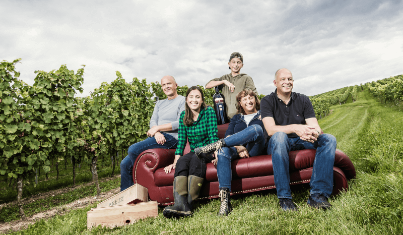 Família Bretz no vinhedo Família Bretz no vinhedo